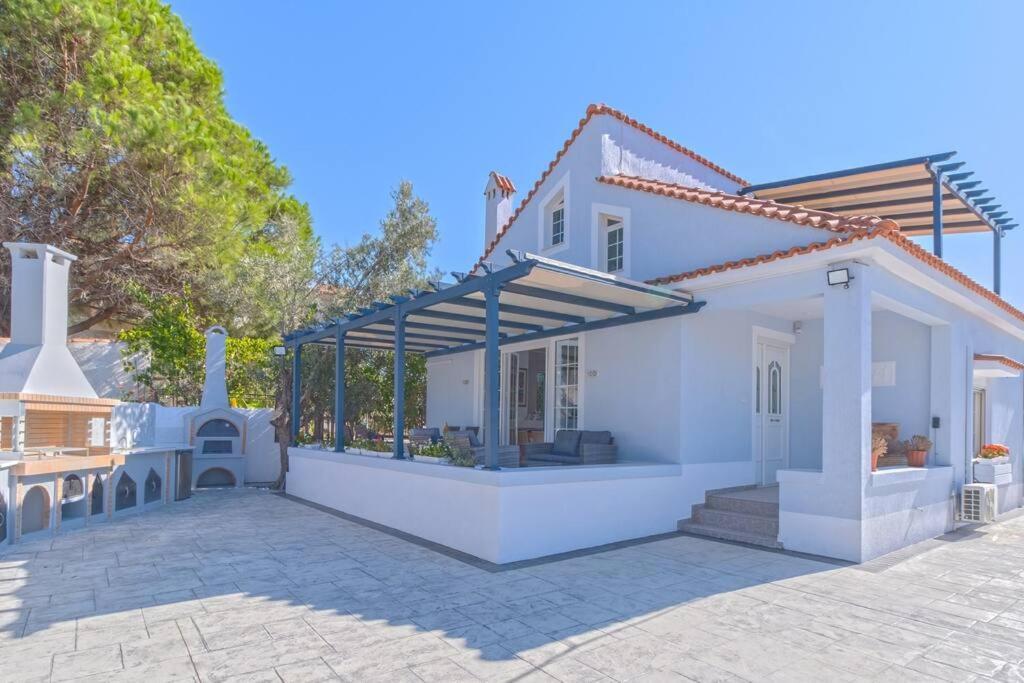 Lefkathia Beach Villa - Gated Beach-Front Private Villa At Lefkathia Beach, Chios! Volissos Bagian luar foto
